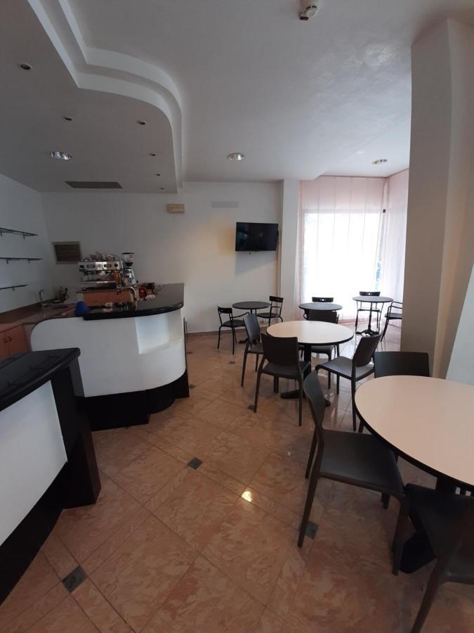 Hotel Altamarea Misano Adriatico Kültér fotó
