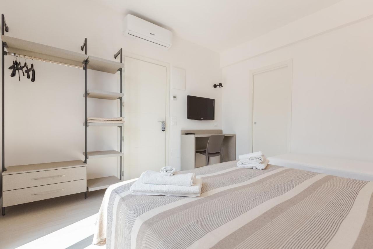 Hotel Altamarea Misano Adriatico Kültér fotó